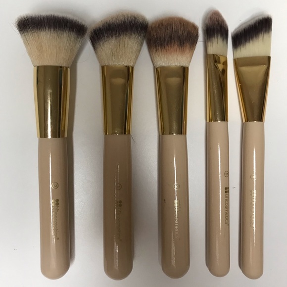 Face Brushes - Picture 6 of 8